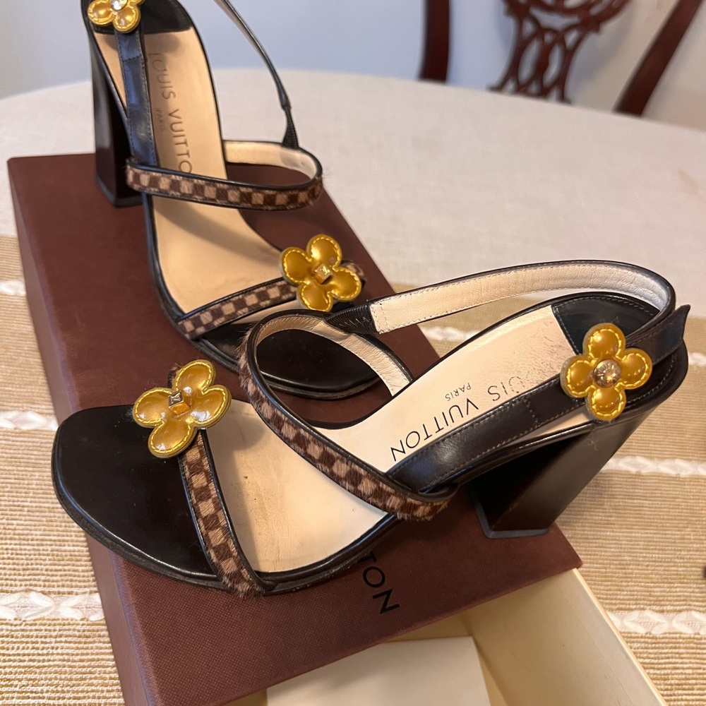 Louis Vuitton Floral Damier Ebene Calf Hair & Leather Heels - Picture 3 of 17